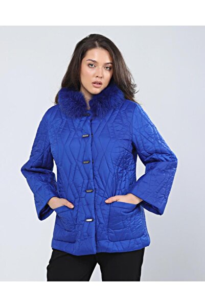 Cristina palton scurt matlasat plus size