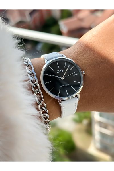 Q&Q Retro White Color, 24 Months Warranty, Waterproof, Leather Strap Women's Wristwatch+Bracelet