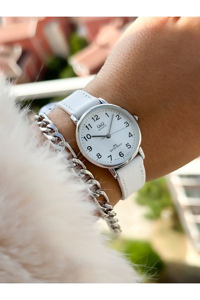 Q&Q Brand Retro White Color, 24 Months Warranty, Waterproof, Leather Strap with Numbers Women's Wristwatch+Bracelet