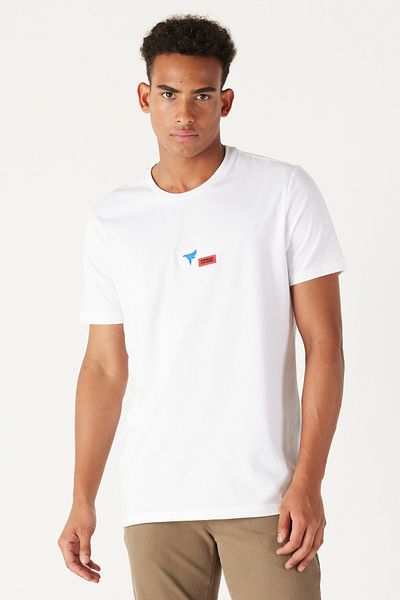 AC&Co / Altınyıldız Classics Weißes Standard-Fit-Logo-T-Shirt für Herren mit normalem Schnitt und Rundhalsausschnitt aus 100 % Baumwolle