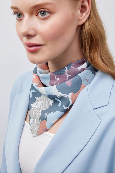 THE MOON Alice Flower Patterned Blue Silky Scarf