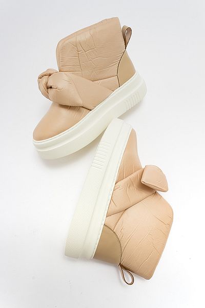 LuviShoes Γυναικεία αθλητικά μποτάκια ANDERS Μπεζ Φιόγκος
