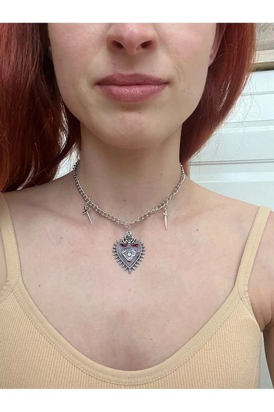 Köstebek Heart of Devil Eyes Gothic Necklace