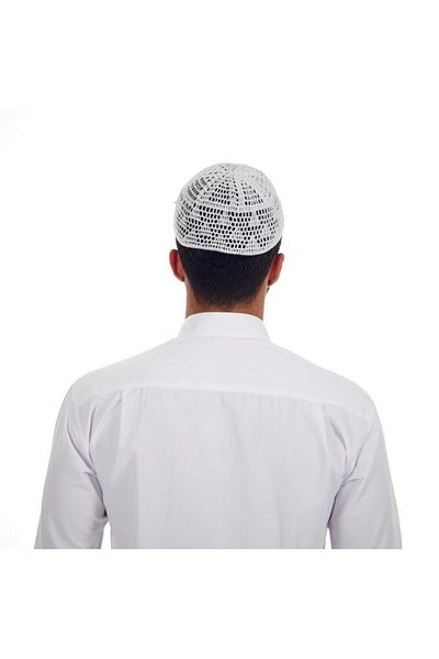 Umre Market Hand Knitted Skullcap - White