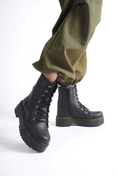 Rimex Siyah Deri Kadın Bağcıklı Su Geçirmez Sade Postal Rm0586