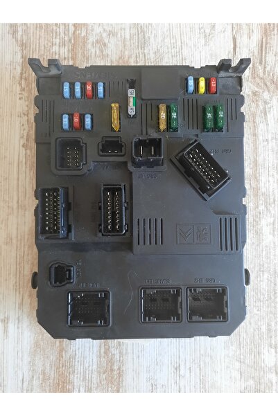 Siemens Peugeot 407 Sigorta kutusu 9655221080
