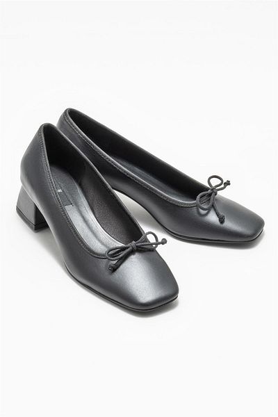 Elle Shoes Women's Black Leather Heeled Shoes