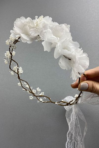 Hobigram Coroana de mireasa si accesoriu de par cu design special pentru cei mai frumoși mireși, lucrat manual cu perle și flori – Coroană – Tiara