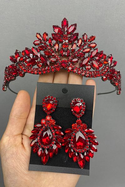 Hobigram Red Berlin Model Bridal Henna Crown and Earring for the Most Beautiful Brides