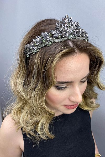 Hobigram Coroana de mireasa Henna model Berlin gri antracit pentru cele mai frumoase mirese – Coroana, cu piatra de cristal, model elegant – Coroana