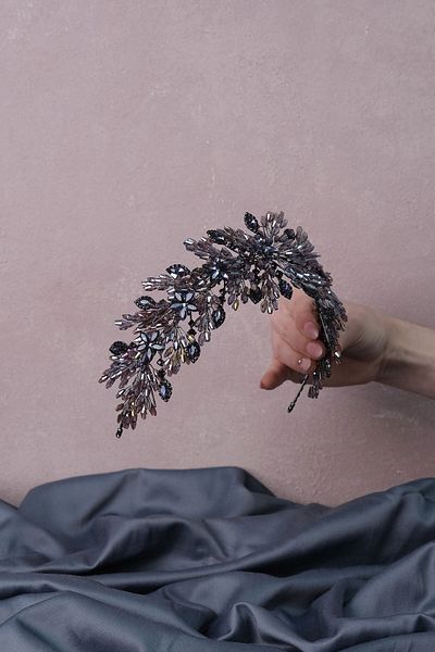 Hobigram Cele mai frumoase mirese merită Bandă de păr cu cristale mov Arden și Coroană de henna pentru mirese – Tiara, cu pietre cristal.