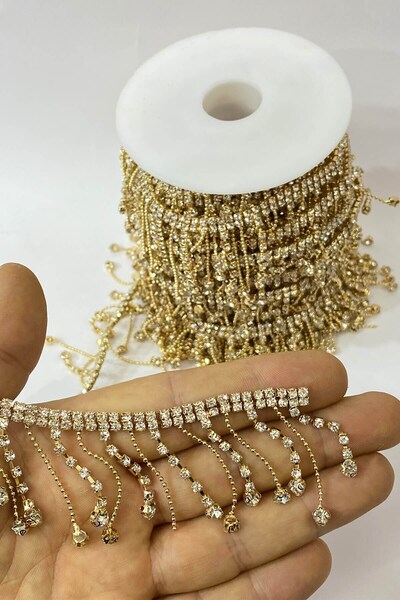 Hobigram Декоративна стрічка з ланцюжком і камінцями, з бахромою, 1 м – Декоративна стрічка