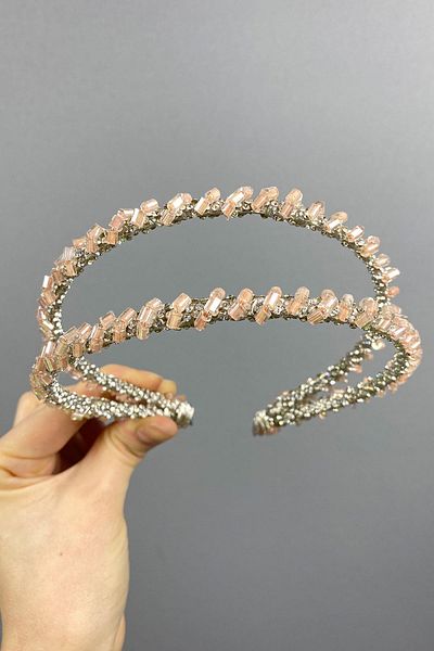 Hobigram Cea mai frumoasa mireasa cu design pudra, coroana de mireasa cu doua rânduri Dalya, lucrată manual, cu mărgele – coroană, cu pietre de cristal