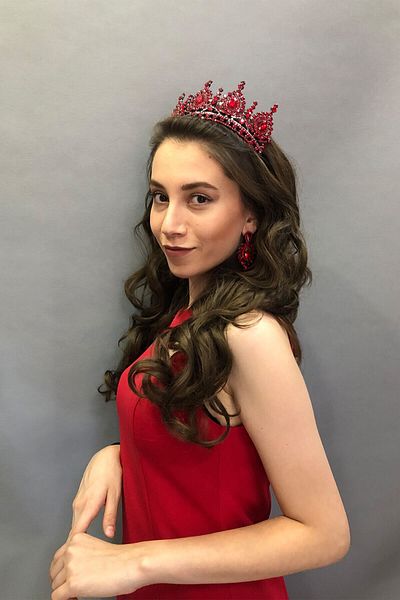 Hobigram Henna și coroană de mireasă cu piatră de cristal roșu închis pentru cele mai frumoase mirese – Coroană, piatră de cristal, model elegant –