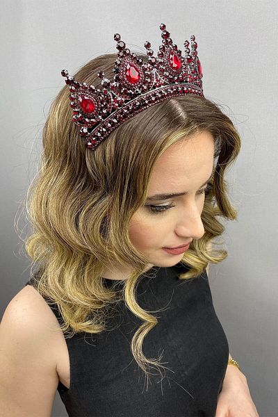 Hobigram Coroana de mireasa Henna Ahu Model Burgundy pentru cele mai frumoase mirese – Coroana, Piatra de cristal, Model elegant, Coroana de mireasa – Ta