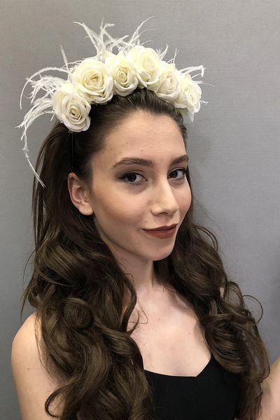 Hobigram Coroană cu pene cu flori model Lena pentru cele mai frumoase mirese – Coroană, piatră de cristal, model elegant, coroană de mireasă – Coroană –