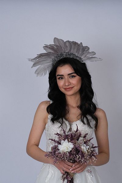Hobigram Coroana de mireasa cu design special Henna cu pene de vultur pentru cele mai frumoase mirese – Coroana, cu pietre de cristal, model elegant