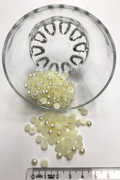Hobigram Sortiment de mărgele crem Mărgele de jumătate de perle din plastic – mărgele, design elegant, accesoriu pentru femei – mărgele – B