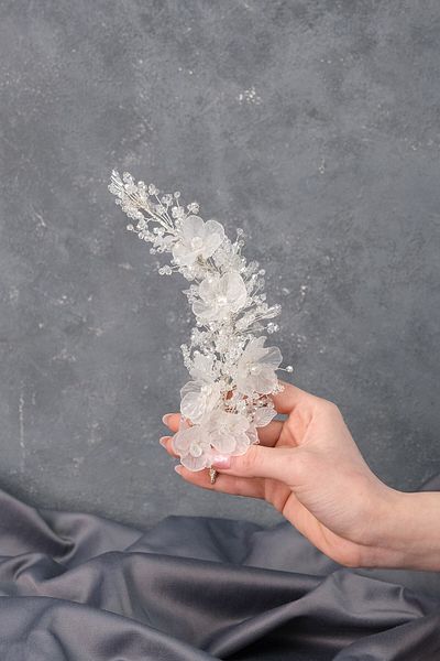 Hobigram إكسسوار العروس تاج هينا أبيض مزين بالزهور من Bergen - إكسسوار العروس، تصميم أنيق - Geli