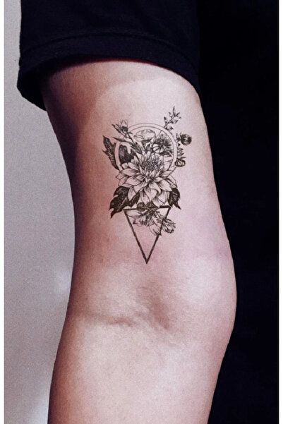 Classy Gerçek Görünümlü 3D Oval Çerçeveli Çiçek ve Üçgen Geçici Dövme Uzun Süreli Geçici Dövme Tattoo