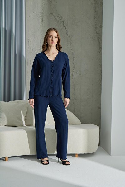 Sevim Kadın Uzun Kol Önden Düğmeli Lacivert Pijama Takımı C1T5N0O29