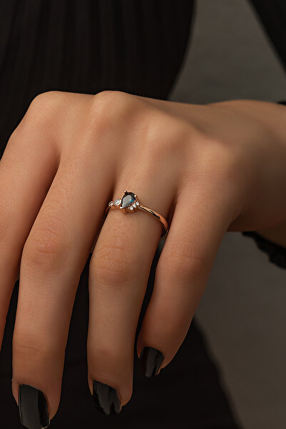 SUNSHINE 925 Ayar Rose Kaplamalı Damla Kesim Mistik Topaz Taşlı Zarif Gümüş Yüzük