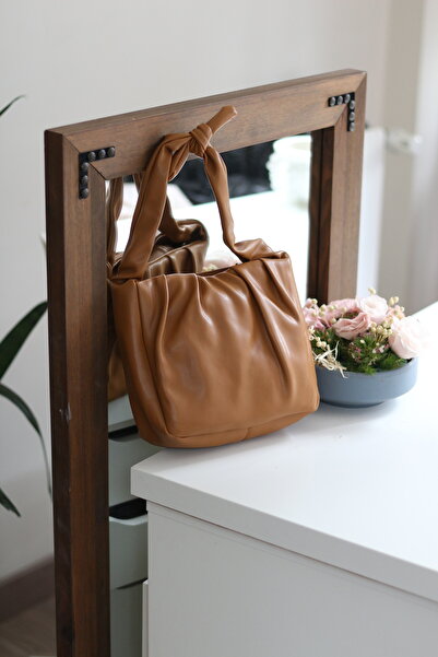 Moom Bag Geantă de umăr cu curea cu fundă caramel pentru femei