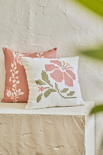 TRENDYOLMİLLA HOME X Bella Maison Peony 2-комплект чохлів для подушок 45x45 см TPHAW26KKK00009