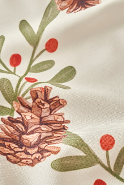 TRENDYOLMİLLA HOME X Bella Maison New Year's 100% Cotton Tablecloth 150X250Cm Tphaw26Mor00001