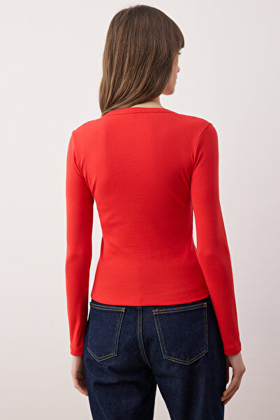 Trendyol Collection Red Buttoned Fitted Stretch Knit Blouse |   Twoaw26Bz00007