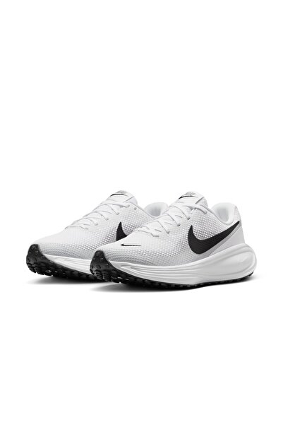 Nike ثورة 8 واسعة