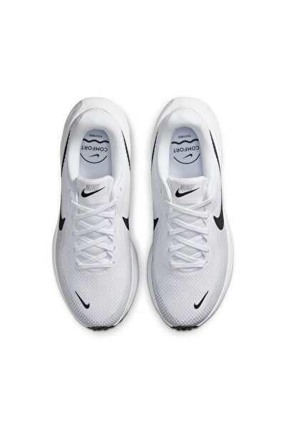 Nike ثورة 8 واسعة