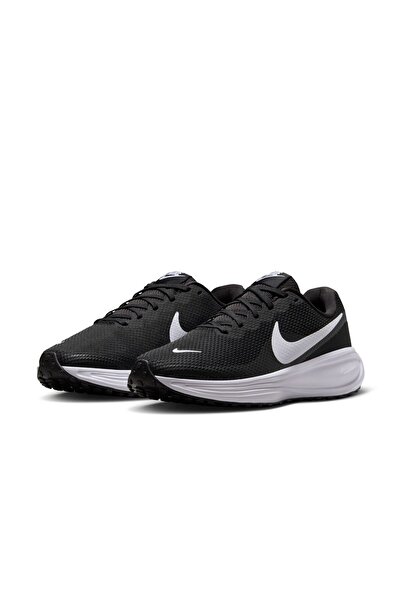 Nike ثورة 8 واسعة