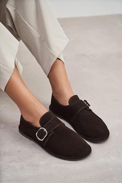 NİŞANTAŞI SHOES Cyrus Кафе Справжня замша Шкіряна застібка Деталізована Плоска підошва Жіноче взуття