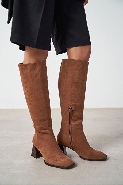 NİŞANTAŞI SHOES Γυναικείες μπότες με χοντρό τακούνι Roger Taba Suede Blunt Toe