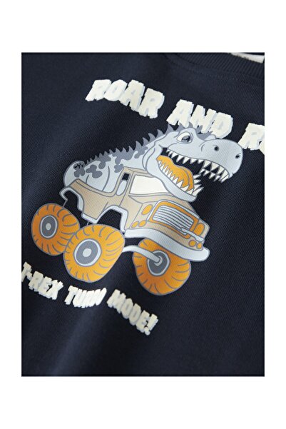 Name it NMMVILDAR LS NREG SWEAT BRU