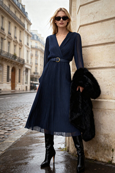 Trendyol Collection Темно-синя сукня А-силуету з поясом, плісированою максі-сукнею на підкладці з шифону з флористичного тканого матеріалу TWOAW24EL00471