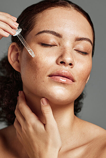 FaceLab Akne Karşıtı Cilt Yağı Dengeleyici Serum – Retinol & Salisilik Asit Etkili