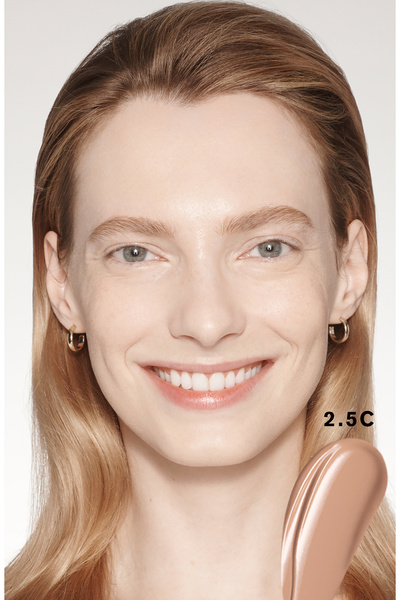 Estee Lauder Futurist Brightening Skincealer - Aydınlatıcı Kapatıcı / Concealer 6ml, Renk: 2.5C