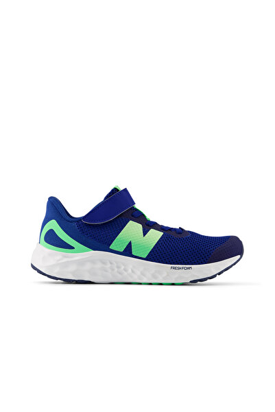 New Balance أحذية أداء للأطفال من ARISHI