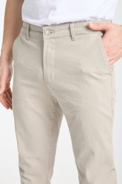 Trendyol Collection Flexible Slim-Fit-Basic-Chino-Gabardine-Hose – TMNSS25PL00018