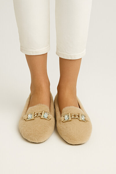 Beyond Women's Beige Plush Home Slippers with Stone Accessories Byndvt02