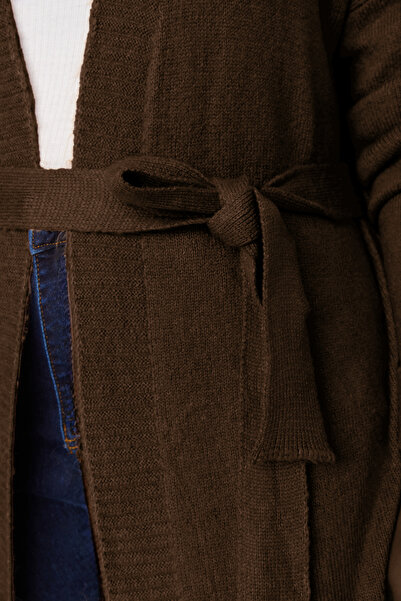 Trendyol Curve Brown Oversize/Loose Fit Knitwear Cardigan Tbbaw23Av00017