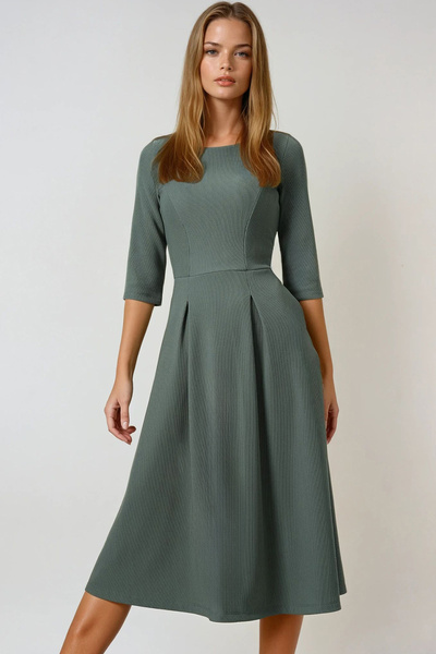 Trend Alaçatı Stili Γυναικείο φόρεμα με λαιμόκοψη χακί με τριών τετάρτων μανίκια με λεπτομέρεια πλισέ και διπλές τσέπες, μίντι φόρεμα με φαρδύ στρίφωμα ALC-X14359