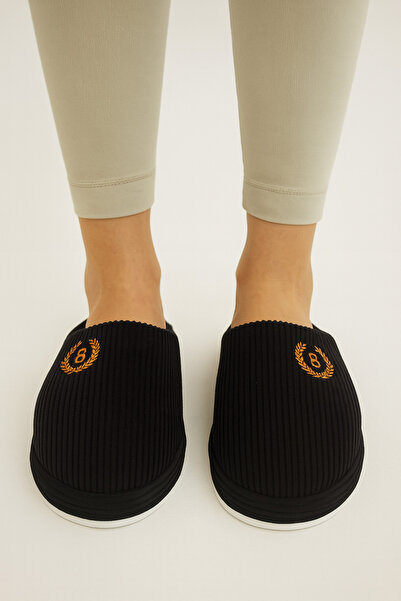 Beyond Women's Black Embroidered Velvet House Slippers 2.5cm Byndzenkdf01