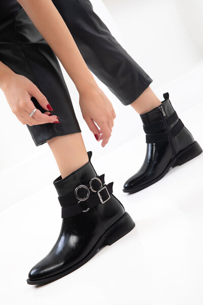 SOHO Black Women's Boots & Booties 21128