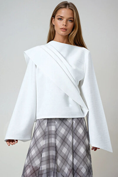 Trend Alaçatı Stili Dámska blúzka Ecru Crew Neck so samoušľachovým detailom širokého strihu Alc-X14420