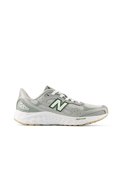 New Balance أحذية أداء للأطفال من ARISHI
