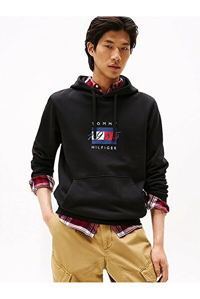 Tommy Hilfiger Pánská černá mikina s kapucí Tommy Hilfiger s lineární vlajkou a logem