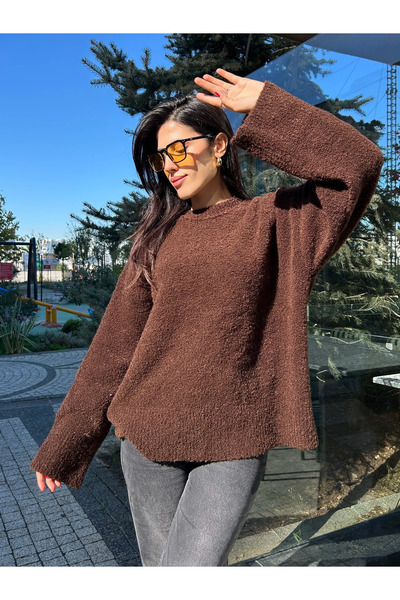 Puella KZK0011 Γυναικείο πλεκτό πουλόβερ με λαιμόκοψη καφέ oversized